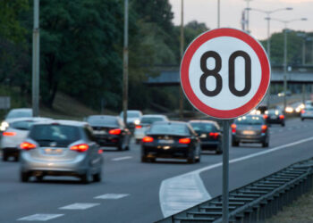 KGM sorumluluğundaki 58 bin 246 trafik levhası kaldırıldı