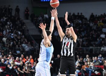 Türk Telekom, Beşiktaş’ı son topta geçti!