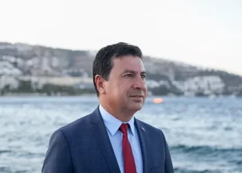 Ahmet Aras kimdir? Mesleği nedir? Ahmet Aras kimdir? Mesleği nedir?