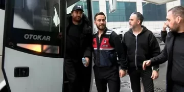 Aralarında Hasan Can Kaya, Çakal ve Reynmen de var: Uyuşturucudan gözaltına alınan 11 kişi serbest bırakıldı