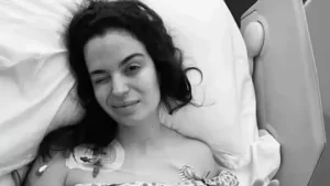 Aslı Bekiroğlu 5'inci kez bağırsak ameliyatı oldu Asli Bekiroglu 5 kez bagirsak ameliyati oldu1 habermeydan