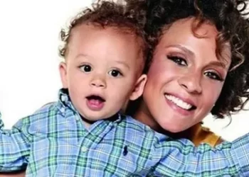 Defne Joy Foster'ın annesi seneler sonra konuştu: Kızımı FETÖ öldürtmüş olabilir Defne Joy Foster’ın annesi seneler sonra konuştu: Kızımı FETÖ öldürtmüş olabilir