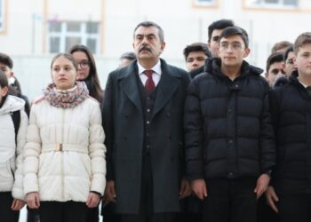 Deprem Şehitleri, Tüm Okullarda Saygı Duruşu ile Anılacak