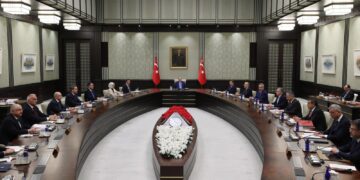 Erdoğan: Hükûmet olarak üretenin, ihraç edenin, istihdam sağlayanın yanındayız