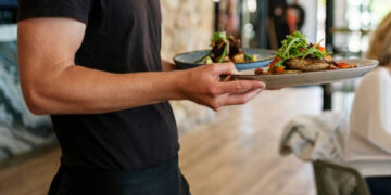 Hizmet üretim endeksi Aralık ayında yıllık yüzde 4,2 arttı