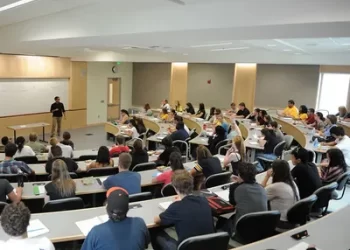 YÖK Başkanı Özvar açıkladı! Kontenjanı azaltılacak bölümler hangileri?