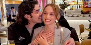 Nilperi Şahinkaya'nın 37. yaş günü pastasını görenler şok geçirdi Nilperi Şahinkaya’nın 37. yaş günü pastasını görenler şok geçirdi