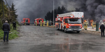 Silivri'de fabrika yangını! Silivri’de fabrika yangını!