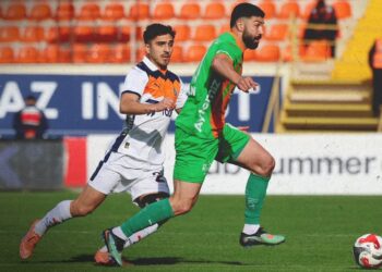 Alanyaspor 1-2 Başakşehir Alanyaspor 1-2 Başakşehir