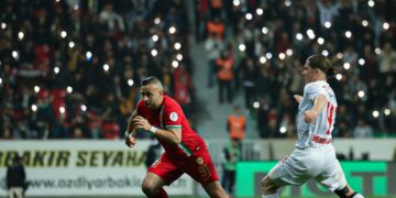 Amedspor, Vanspor FK'yı tek golle geçti! Amedspor, Vanspor FK’yı tek golle geçti!