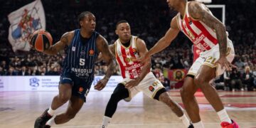 Anadolu Efes, Kızılyıldız deplasmanında kayıp!