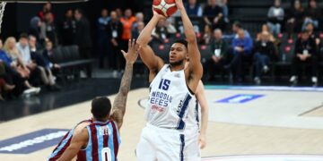 Anadolu Efes, Trabzonspor’un galibiyet serisine son verdi!