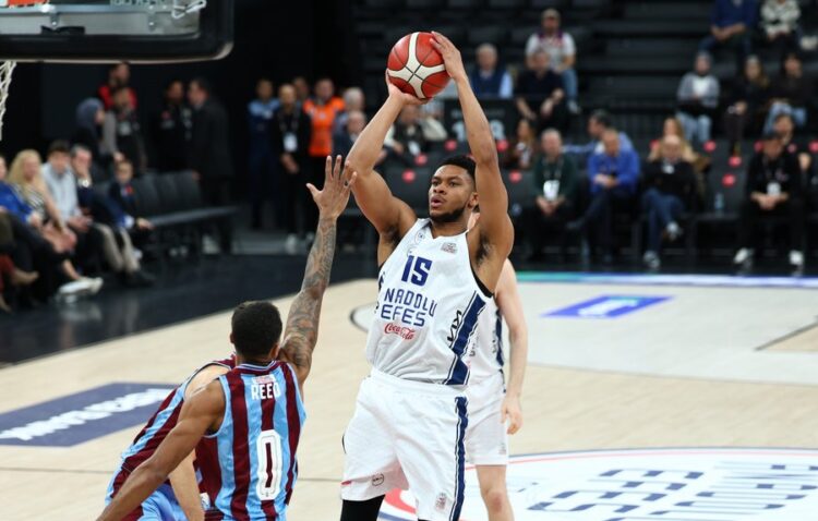 anadolu efes trabzonsporun galibiyet serisine son verdi habermeydan e1771163654595