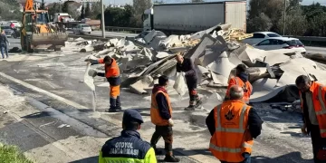 Kocaeli’de yaşanan kaza sonrası Anadolu Otoyolu’nun İstanbul istikameti trafiğe açıldı Kocaeli’de yaşanan kaza sonrası Anadolu Otoyolu’nun İstanbul istikameti trafiğe açıldı