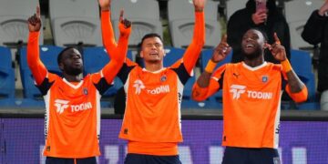 Başakşehir, Konyaspor’u 2 golle geçti!