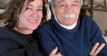 Bennu Yıldırımlar’ın vefat eden babasına yazdığı satırlar içleri sızlattı