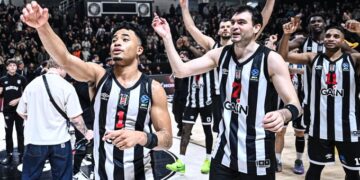 Beşiktaş GAİN 91-81 Türk Telekom