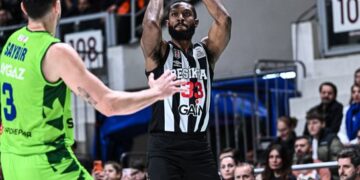 Beşiktaş GAİN, kupada yarı finalde!