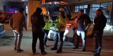 Ehliyetsiz sürücü ve araç sahibine 303 bin lira ceza Ehliyetsiz sürücü ve araç sahibine 303 bin lira ceza