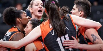 Eczacıbaşı, Beşiktaş'a set vermedi! Eczacıbaşı, Beşiktaş’a set vermedi!