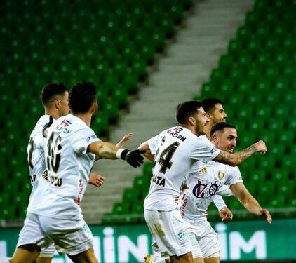 Erzurumspor FK, Sakarya’da 1 attı 3 aldı!