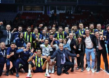 Fenerbahçe, Galatasaray’a set vermedi!