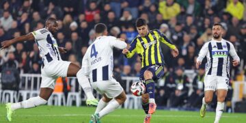 Fenerbahçe, Kasımpaşa önünde fırsat tepti!