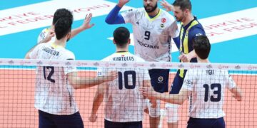 Fenerbahçe Medicana, Altekma’ya set vermedi!