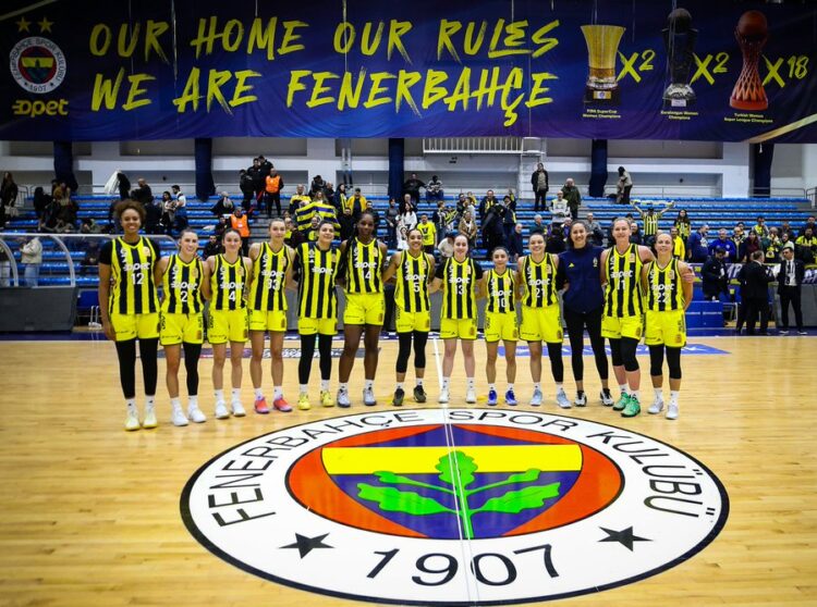 fenerbahce opet nesibe aydini 30 sayi farkla yendi habermeydan