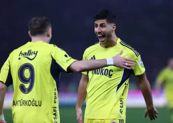 Fenerbahçe, Trabzon’dan 3 puanla döndü!