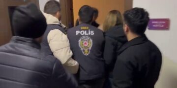 Forex dolandırıcılarına büyük operasyon!