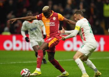 Galatasaray, Alanyaspor önünde 3 puanı 3 golle aldı!