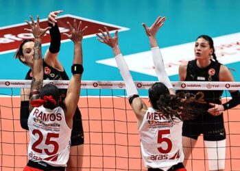 Galatasaray Daikin, Aras Kargo’yu zorlanmadan geçti!