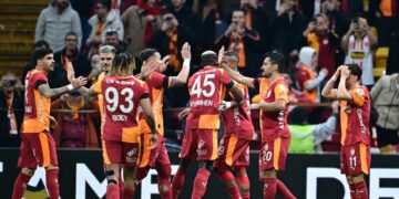 Galatasaray, Eyüpspor’u 5 golle devirdi!