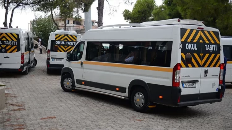 İzmir’de öğrenci servis ücretleri belli oldu.