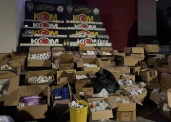 Adana’da 1 milyon 123 bin kaçak ilaç ele geçirildi
