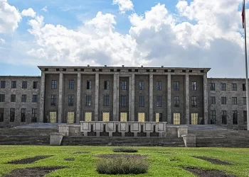 Meclis’te çocuk istismarı davasında tahliye edilen sanıklar yeniden tutuklandı
