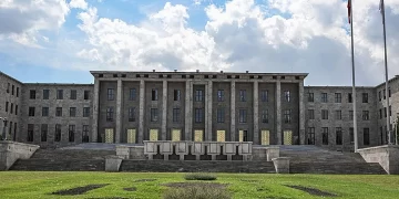 Meclis’te çocuk istismarı davasında tahliye edilen sanıklar yeniden tutuklandı