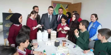 Muş Korkutlu çocuklardan, Alparslan zırhı temalı hediyelik ürünler!