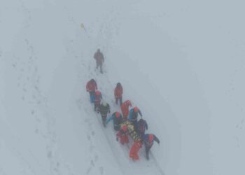 Muş’ta, 2 bin 600 rakımda gerçeği aratmayan çığ tatbikatı!