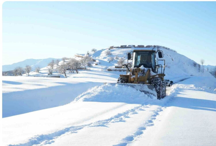 Muş'ta, yoğun kar yağışı 67 köy yolunu kapattı! musta yogun kar yagisi 67 koy yolunu kapatti habermeydan