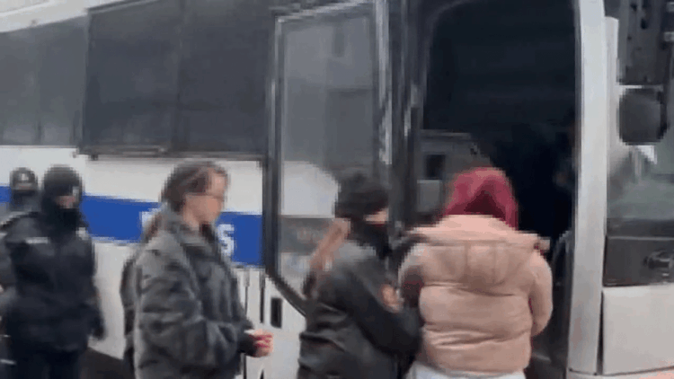 OnlyFans operasyonunda 17 şüpheli adliyeye sevk edildi.