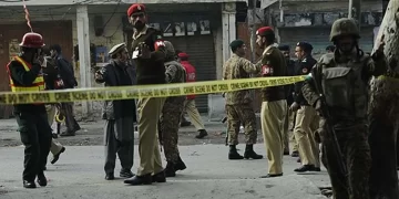 Pakistan’daki terör saldırısında ölü sayısı 48’e yükseldi Pakistan’daki terör saldırısında ölü sayısı 48’e yükseldi