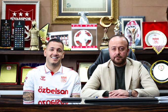 Rey Manaj, yeniden Sivasspor'da! rey manaj sivassporda habermeydan