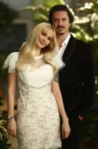 Şarkıcı Gökçe: Meraktan evlendim sarkici Gokce Meraktan evlendim1 habermeydan