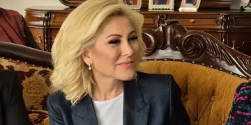 Şebnem Bursalı nikah masasına oturdu