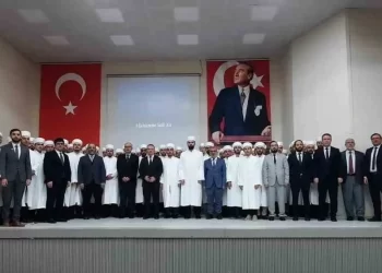 Sinop’ta, 70 din görevlisi için cübbe ve sarık giydirme töreni!