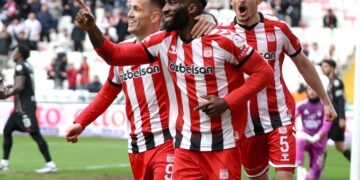 Sivasspor ile Vanspor FK puanları paylaştı!