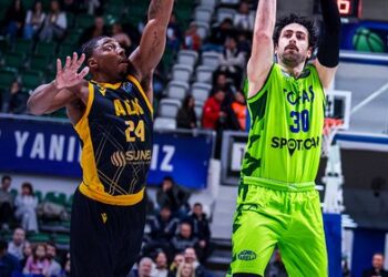 TOFAŞ, evinde AEK’ya kaybetti!