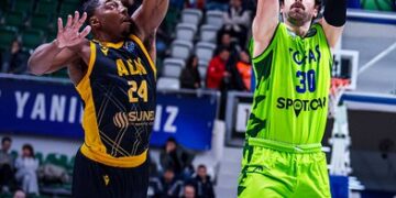 TOFAŞ, evinde AEK'ya kaybetti! TOFAŞ, evinde AEK’ya kaybetti!